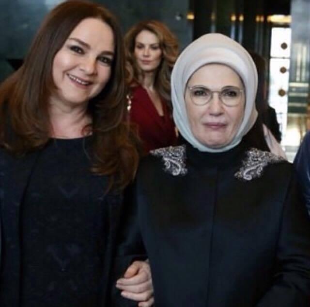 Azərbaycanlı aktrisa Prezident Sarayında - fotolar