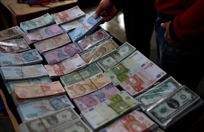 Dollar, avro, rubl, lirə, lari - günün məzənnəsi