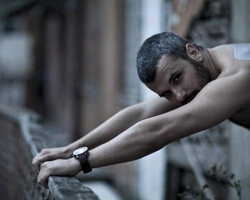 Aparıcı Samirin qızlarla fotosu yayıldı