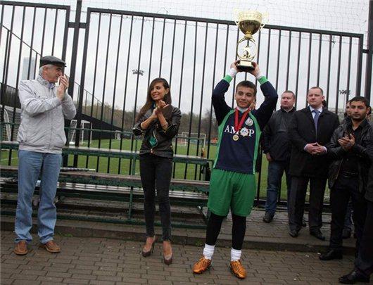 Prezidentin qızı futbol izlədi (Foto)