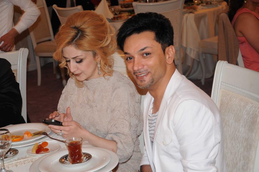 Faiq Ağayev məşhur modelyerlə bir arada