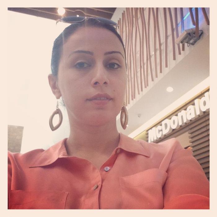 Roza Zərgərli istirahətini belə edir