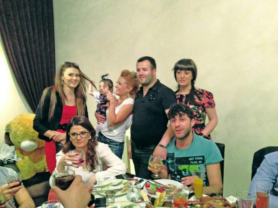 Natavan hamını evinə yığdı  (Fotolar)