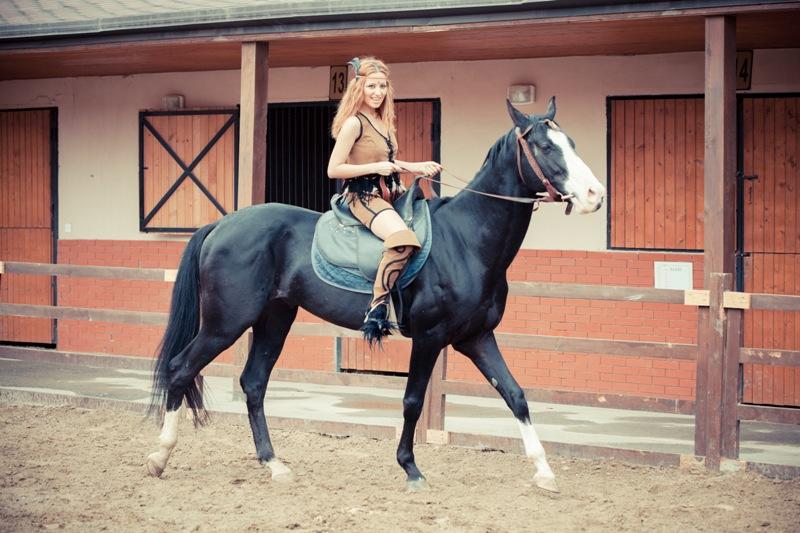 Ayandan at belində maraqlı  fotosessiya