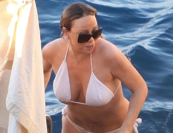 Paparatsilər Meray Kerrini rahat buraxmır