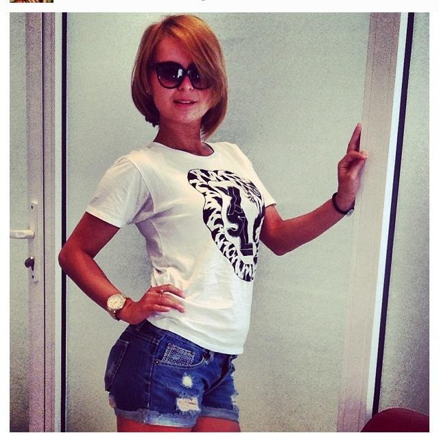 Sevda Yahyayeva saçlarını kəsdirdi 