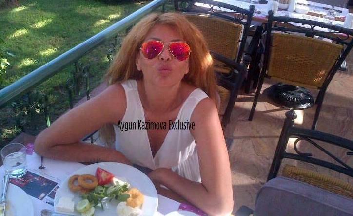 Aygün onları öpüşə qərq etdi