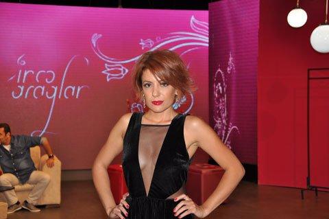 Səidə dekolteli geyimindən danışdı:  "Əl çəkin məndən" 