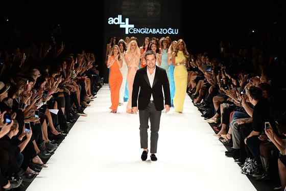 Azərbaycanlı məşhurlar Türkiyədə moda nümayişində - Fotolar