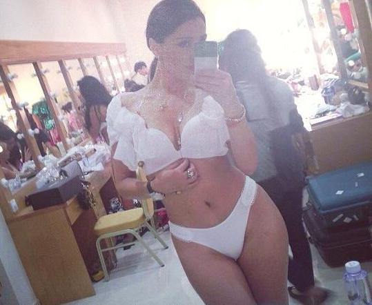 Validə Abbasovadan yeni seksual fotolar