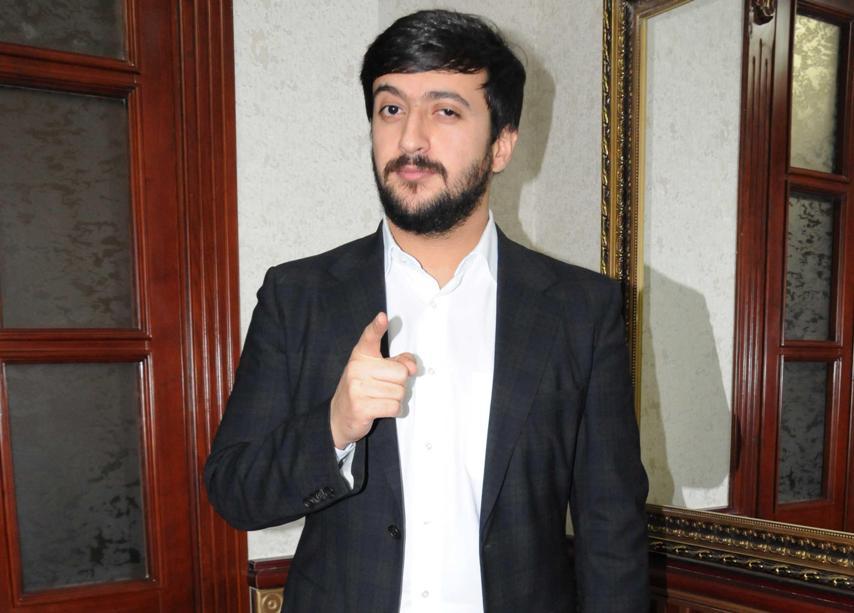 Əməkdar artist sirrini açdı – Fotolar 