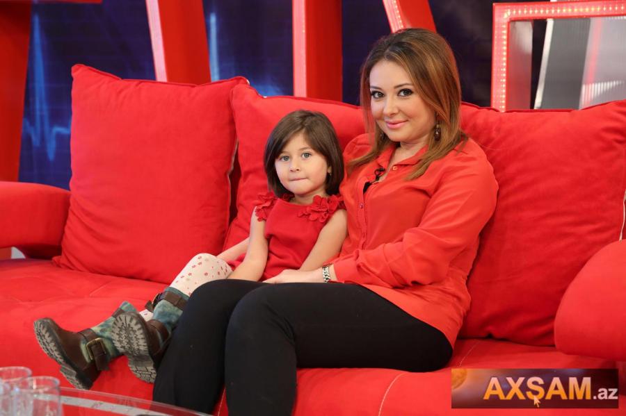 ATV-nin aparıcısı qızı ilə - fotolar
