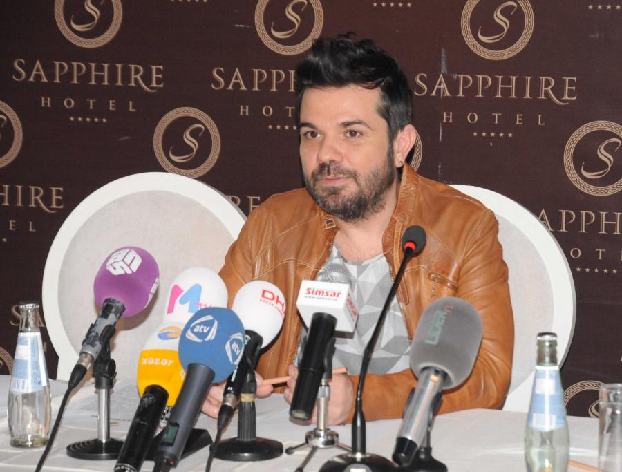 Kənan Bakıda Beren Saatdan danışdı -  fotolar