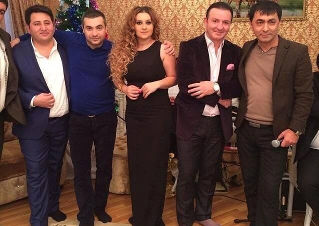 Müğənninin evində qonaqlıq oldu - fotolar