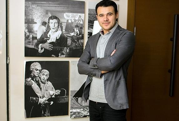 Emin: "Həyatımdakı tək çatışmazlıq övladlarımı az görməkdir"