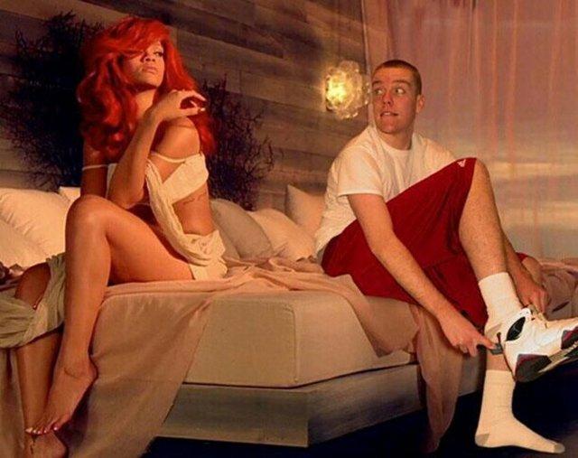 Rihannanın yatağındakı kimdir?