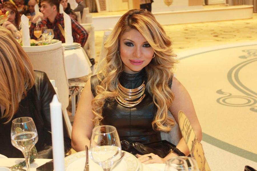 Dəri geyimli cazibədar Afaq – fotolar