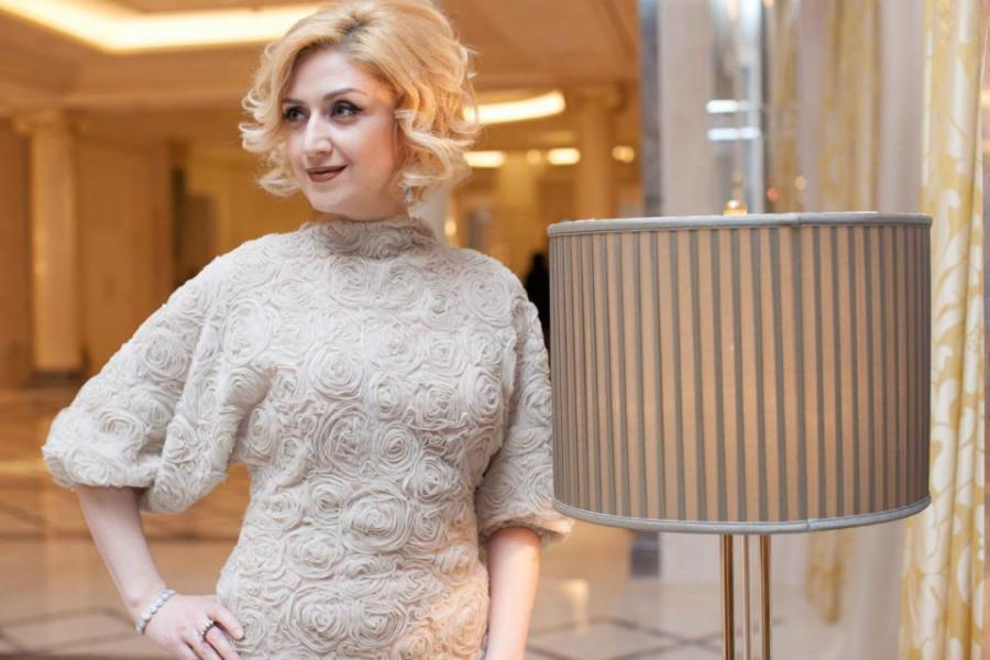 Gülnarə Xəlilova həyat yoldaşını belə təbrik etdi - foto