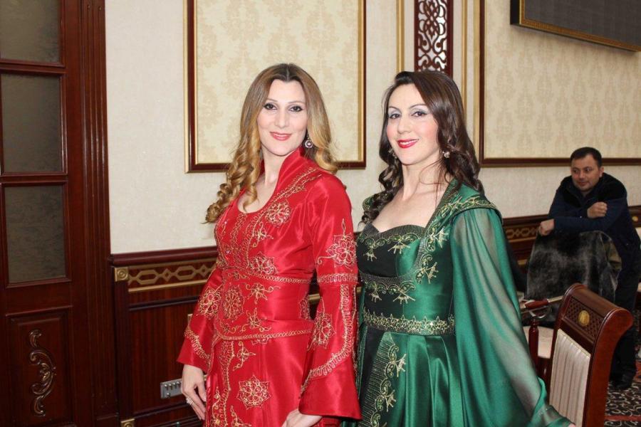 Müğənni bacılardan “Hürrəm Sultan” geyimi - fotolar