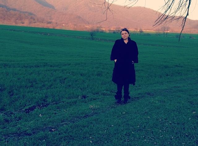 Firəngiz Mütəllimova bacısı ilə istirahətdə - fotolar
