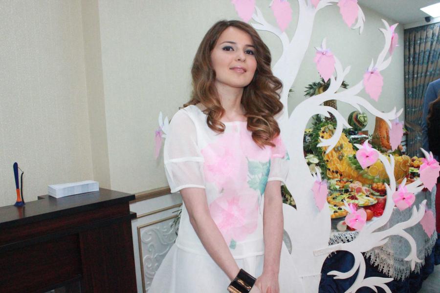 Şou-biznesin “feya”sından rəngarəng libas – fotolar