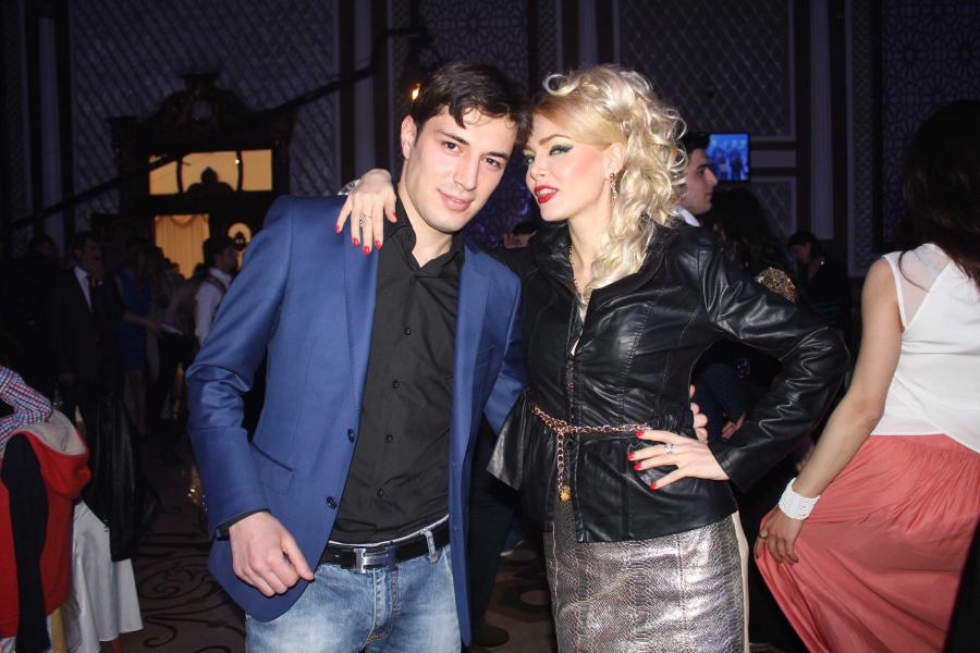 Əməkdar artist həyat yoldaşı ilə - fotolar