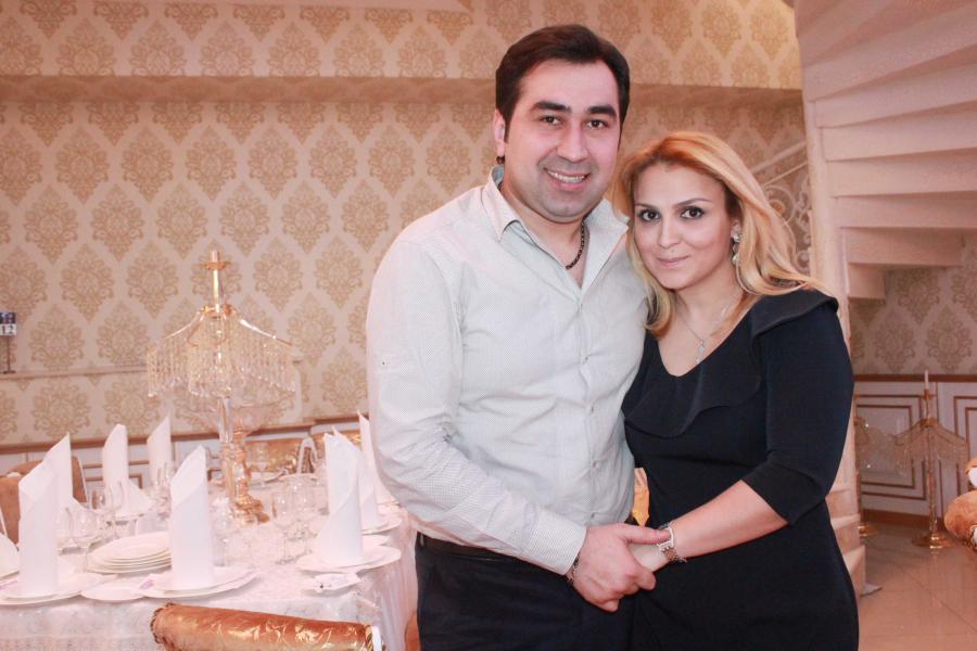 Həyat yoldaşı Eltondan danışdı: "Hərdən məni qısqanır" -  fotolar