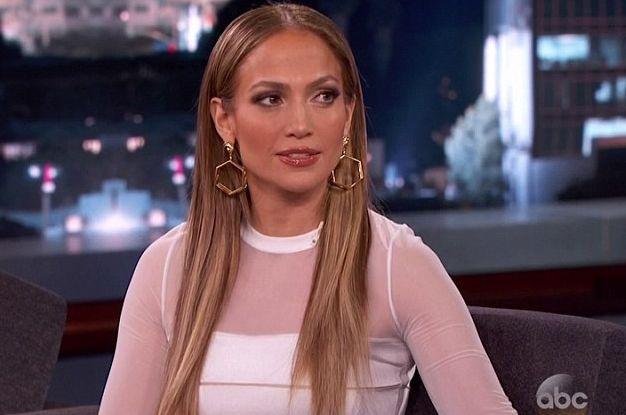 Cennifer Lopez cazibədar bədənini nümayiş etdirdi 