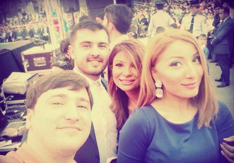Kürdəmirdə olan tanınmışlardan selfie