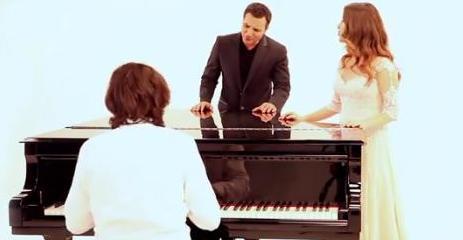 Azərbaycanlı müğənninin Rafetlə yeni dueti - video