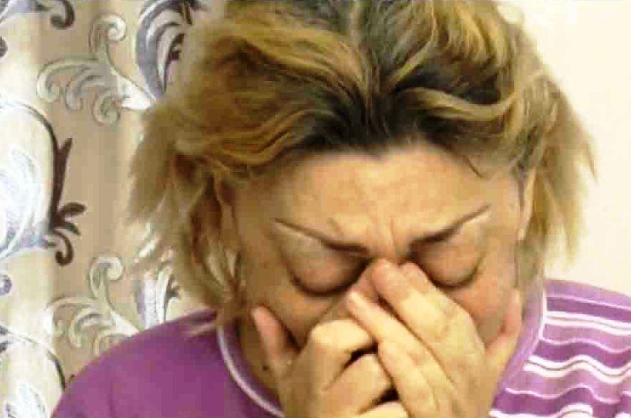 Əməkdar artist canlı yayımda ağladı - foto