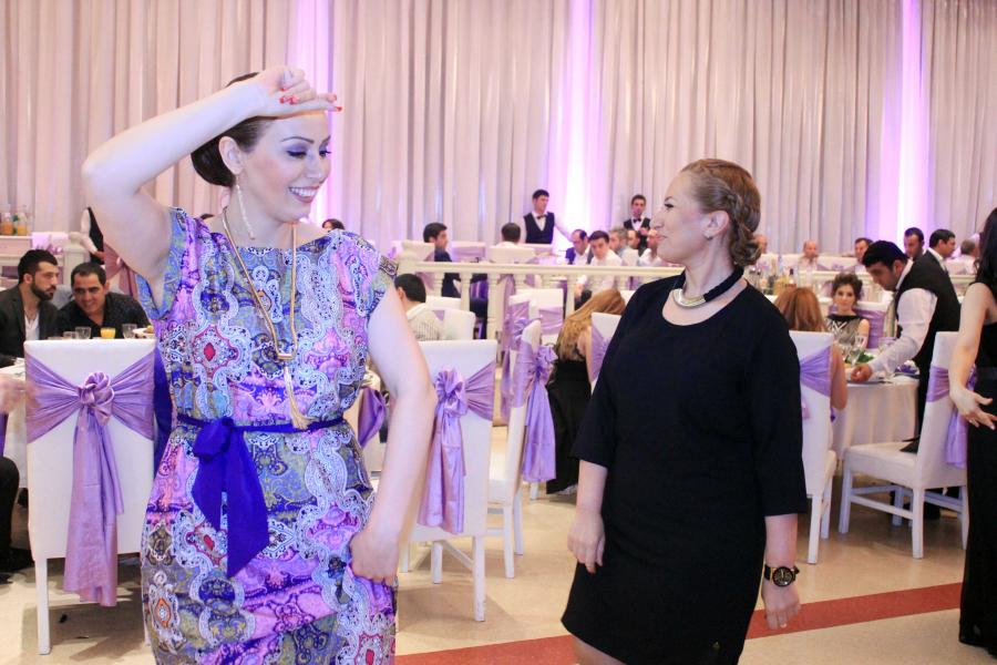 Roza toyda belə rəqs etdi -  fotolar