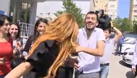 Aygünü küçənin ortasında özündən çıxardılar – video