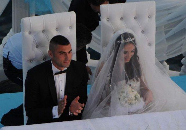 Ulduz futbolçu evləndi - fotolar