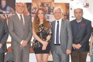 Nigar Camal səfirlə bir arada - foto