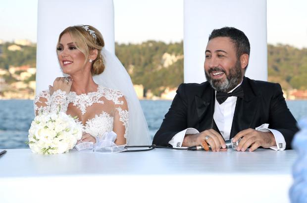 Petek Dinçöz ailə qurdu - fotolar 