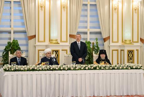 Prezident iftar süfrəsində - fotolar