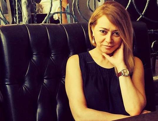 Xalq artistinin müğənni bacısı payızı gözləyir - fotolar 