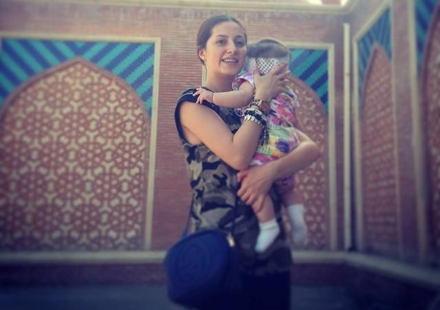 Ayan qızını ilk dəfə ata yurduna apardı – foto 