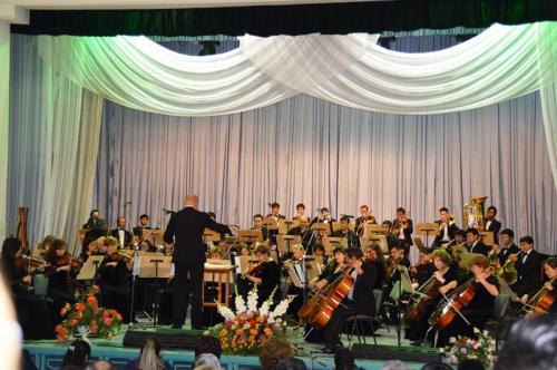 Fərhad Bədəlbəyli Özbəkistanda konsert verib