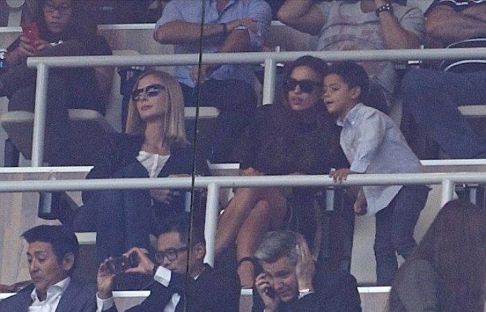 İrina Şeyk Ronaldonu oğlu ilə birgə izlədi - fotolar
