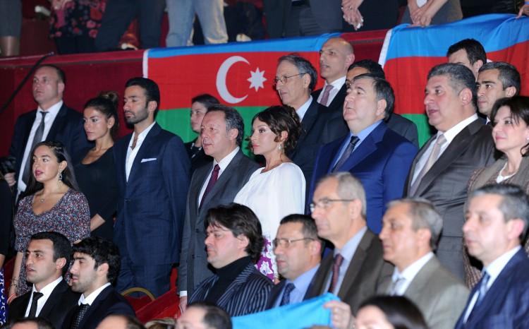 Mehriban Əliyeva Parisdə güləş izlədi -  fotolar