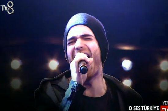 Elnur Hüseynovun duel çıxışının anonsu - video