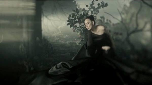 Ebru Gündeşdən yeni klip - video 