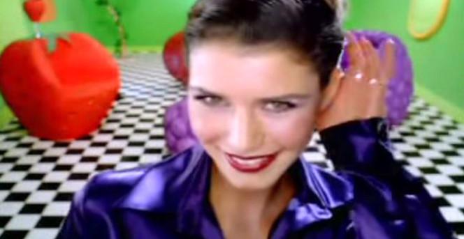Beren Saatın çəkildiyi ilk reklam videoları 
