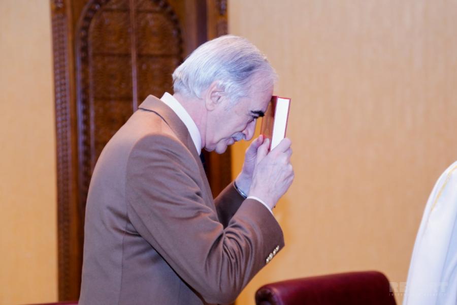 Polad Bülbüloğlu and içdi