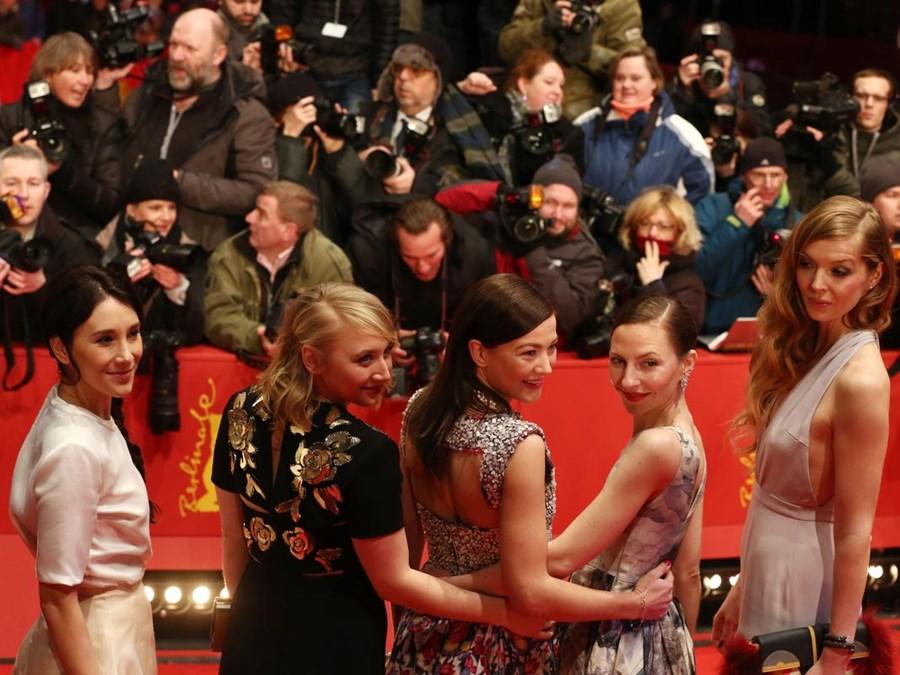 Berlin Film Festivalı belə başladı - fotolar