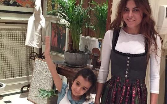 Aida Mahmudova və qızı maraqlı geyimdə - fotolar