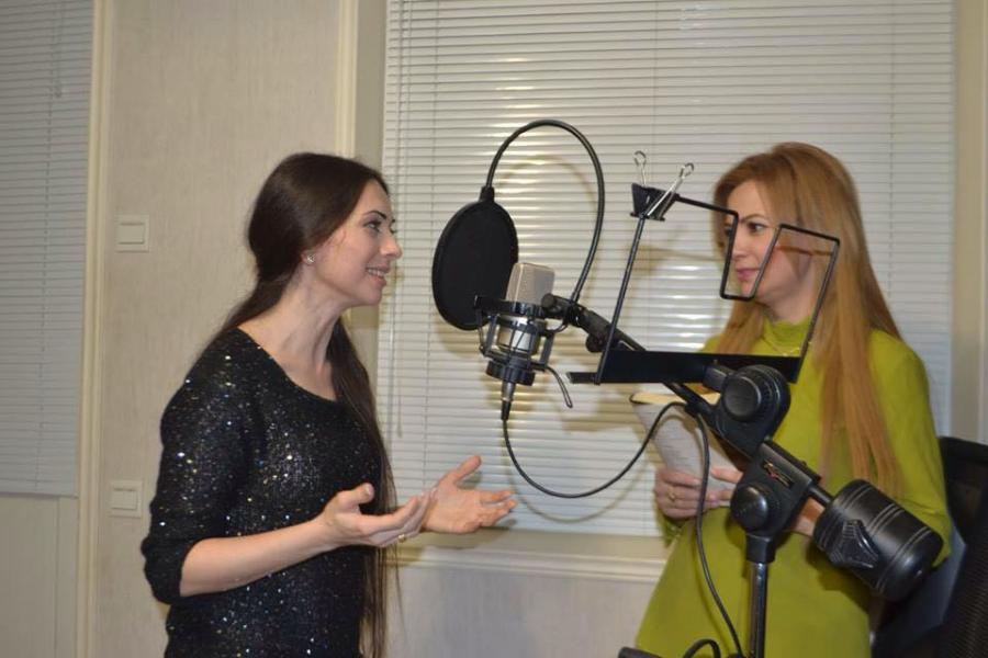 Manana millət vəkilinin mahnısını oxudu -  audio