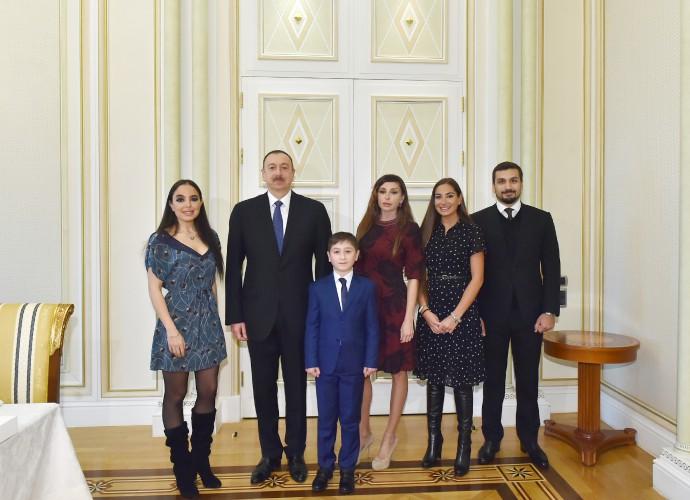 11 yaşlı Ümid Prezident Sarayında - fotolar+video